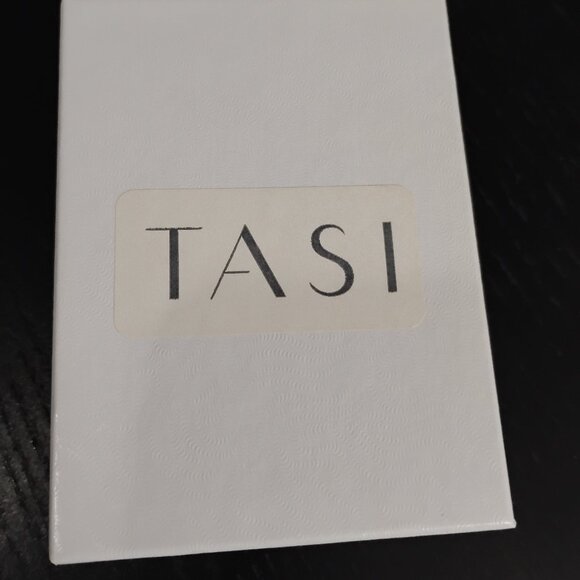 NIB Tasi Chrysoprase drop earrings gold Handmade in Portland, Oregon LOVELY - Picture 5 of 5